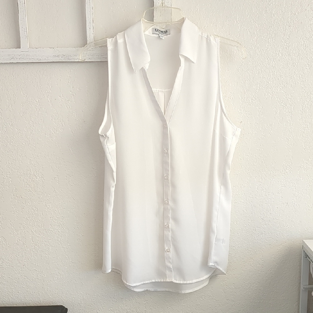 Elegant White Sleeveless Blouse